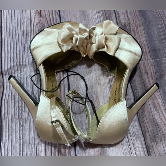 Fabulicious heels - Picture 8 of 10